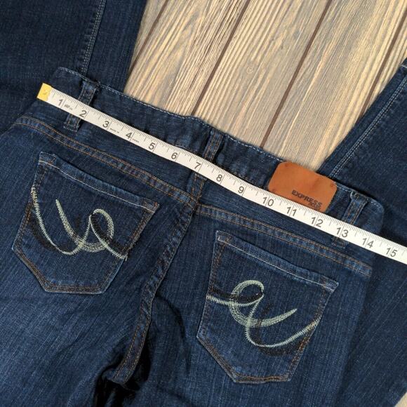 Express Womens Jeans Barely Bootcut Stretch Straight Dark Wash Sz 4 Designer - Picture 7 of 10